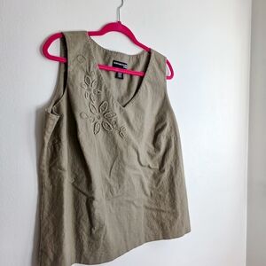 Norton McNaughton Tan Sleeveless Blouse with Embroidered Floral Design